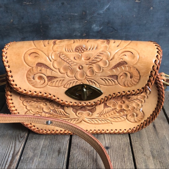 Vintage Handbags - Gorgeous 1970’s Vintage Clifton Bag